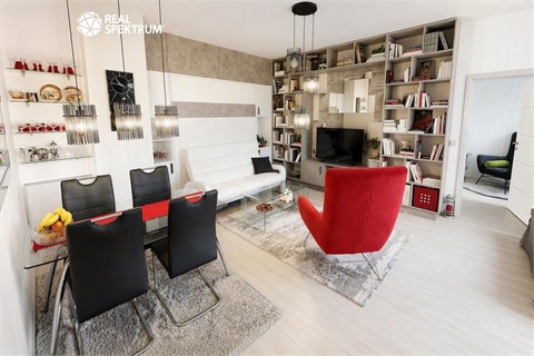 Prodej bytu 3kk, 73 m² - 2