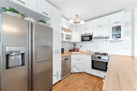 Prodej bytu 3kk, 86 m² 0
