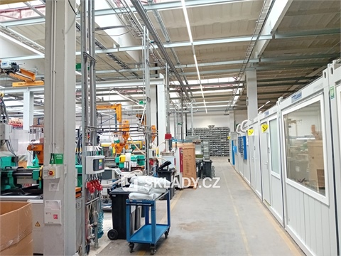 Pronájem skladu / haly, 4 000 m² 4