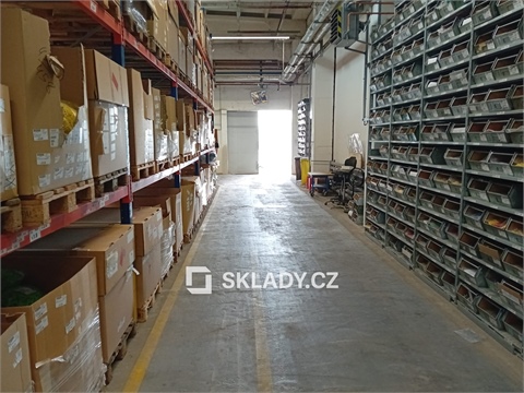 Pronájem skladu / haly, 4 000 m² - 6