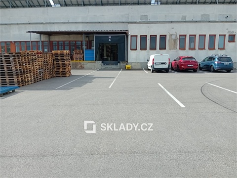 Pronájem skladu / haly, 4 000 m² 2