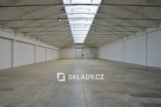 Pronájem skladu / haly, 1 000 m² 2