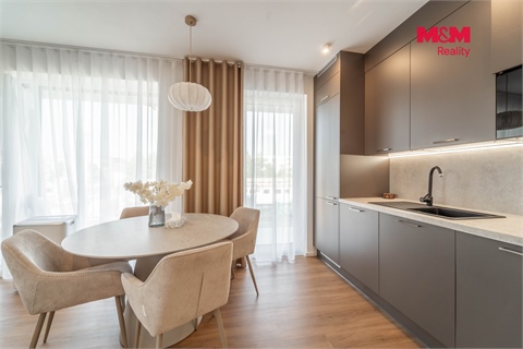 Prodej bytu 3kk, 90 m² - 4