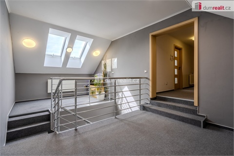 Prodej rodinného domu, 300 m² 6