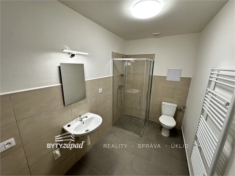 Prodej bytu 3kk, 46 m² - 18