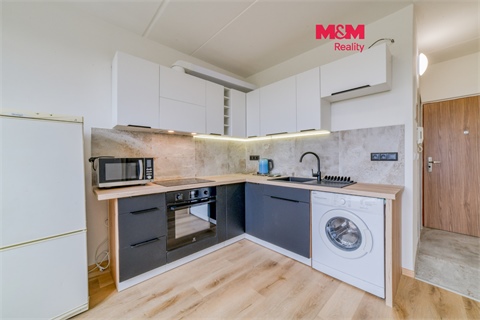Pronájem bytu 1+1, 35 m² 0