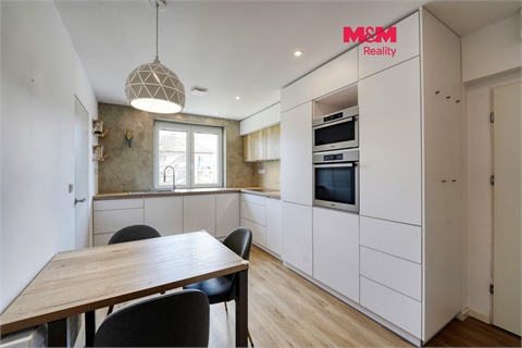 Pronájem bytu 3kk, 66 m² 0
