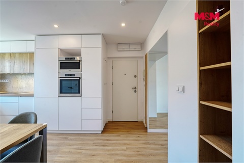 Pronájem bytu 3kk, 66 m² - 8