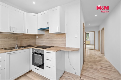 Prodej bytu 3+1, 76 m² - 2