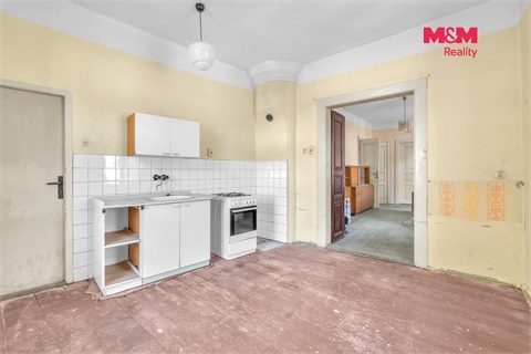Prodej rodinného domu, 500 m² 12