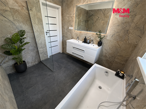 Prodej rodinného domu, 105 m² 6