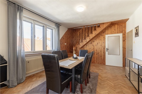 Prodej rodinného domu, 218 m² - 6