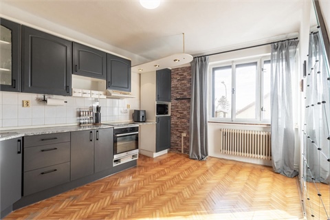 Prodej rodinného domu, 218 m² 8