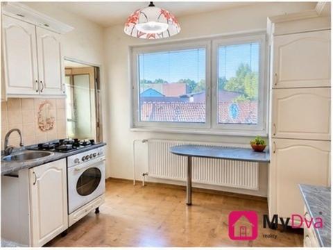 Pronájem rodinného domu, 202 m² 2