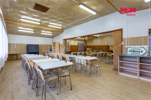 Prodej komerčního objektu, 1 300 m² - 0