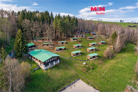 Prodej komerčního objektu, 1 300 m² 0