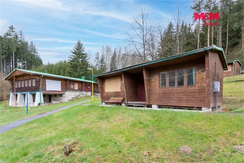Prodej komerčního objektu, 1 300 m² - 2