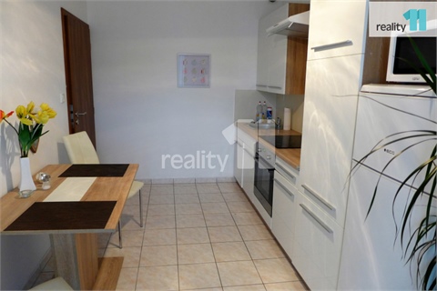 Prodej bytu 1+1, 50 m² - 2