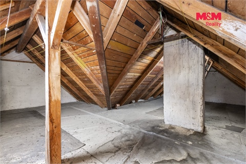 Prodej rodinného domu, 135 m² - 14