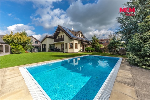 Prodej rodinného domu, 174 m² - 0