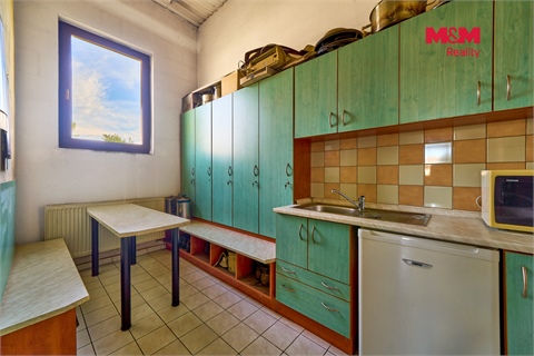 Prodej výrobního objektu, 199 m² 6