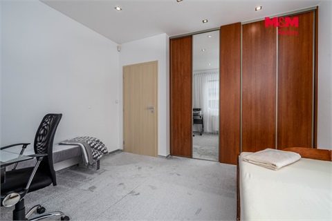Prodej rodinného domu, 177 m² 6