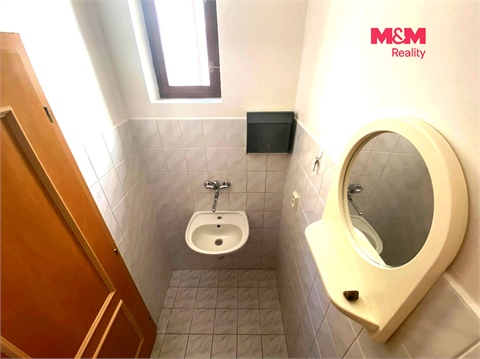 Pronájem kanceláře, 54 m² 6