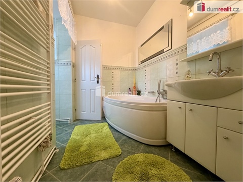 Prodej rodinného domu, 100 m² 24