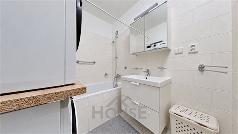 Prodej bytu 3kk, 63 m² - 12