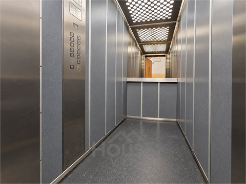 Prodej bytu 3kk, 63 m² - 28