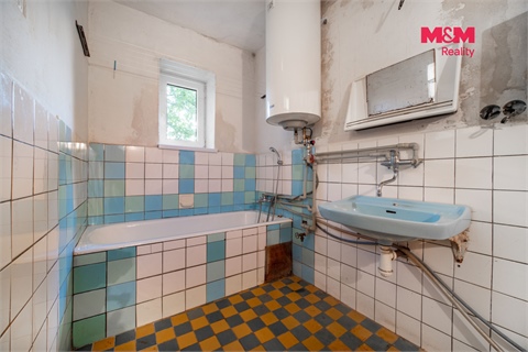 Prodej rodinného domu, 82 m² - 8