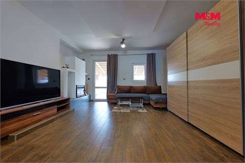 Prodej obchodních prostor, 140 m² 8