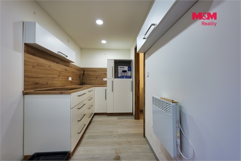 Prodej obchodních prostor, 140 m² 22