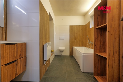 Prodej obchodních prostor, 140 m² - 24