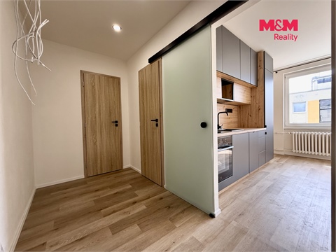 Pronájem bytu 1+1, 41 m² 10