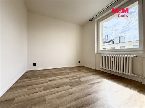 Pronájem bytu 1+1, 41 m² 8