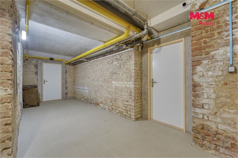 Prodej obchodních prostor, 16 m² 8