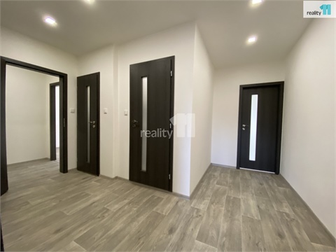 Prodej bytu 2+1, 56 m² 2