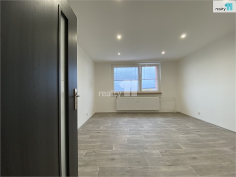 Prodej bytu 2+1, 56 m² - 2
