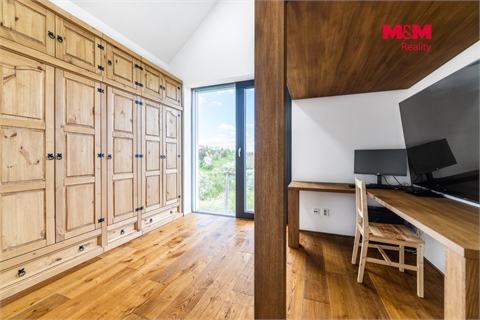 Prodej rodinného domu, 292 m² - 4