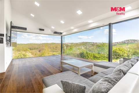 Prodej rodinného domu, 292 m² - 0