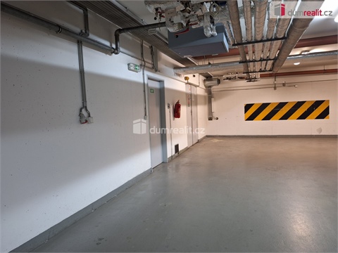 Pronájem garáže, 12 m² 2