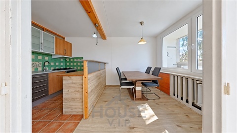 Prodej bytu 3+1, 67 m² - 2