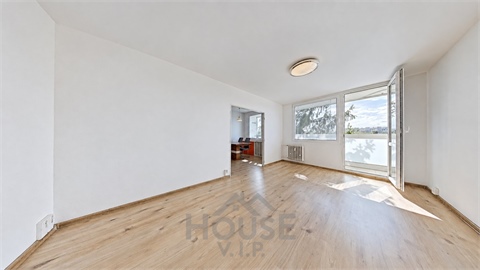 Prodej bytu 3+1, 67 m² 8