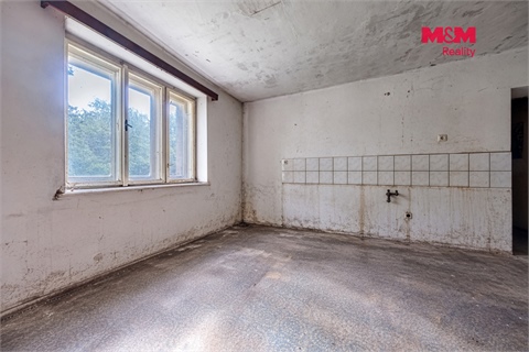 Prodej rodinného domu, 196 m² - 14