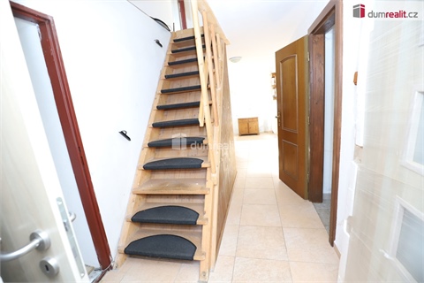 Prodej rodinného domu, 180 m² 10