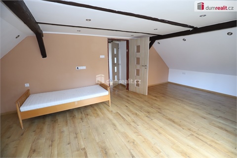 Prodej rodinného domu, 180 m² - 2