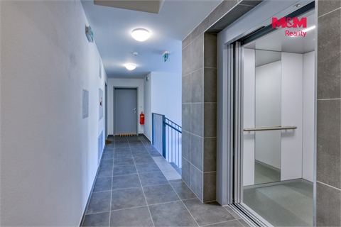 Pronájem bytu 2kk, 65 m² 12