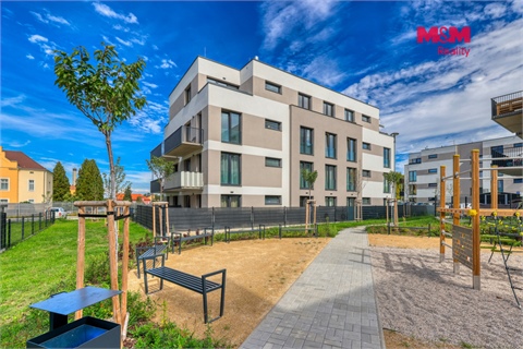 Pronájem bytu 2kk, 65 m² 2