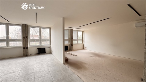 Pronájem kanceláře, 473 m² 0
